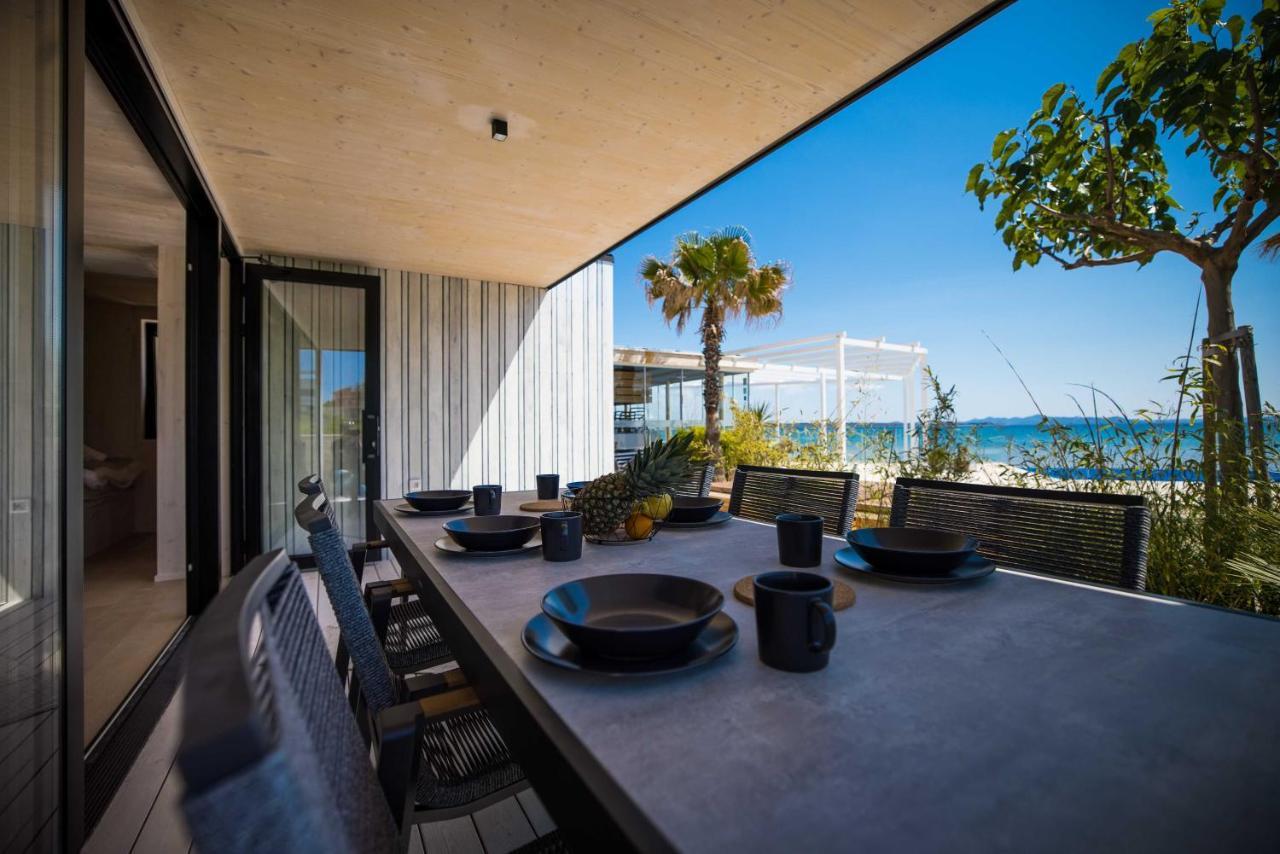 Arcadia Eco-Luxe Mobile Homes With Infinity Pool By Oiko Collection Privlaka  Esterno foto